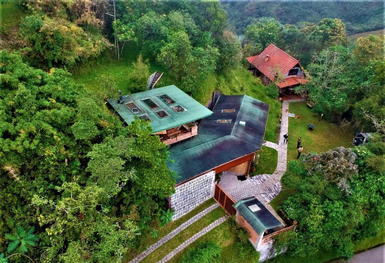 Finca Petrona Calacali ภายนอก รูปภาพ